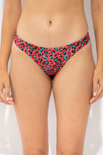 Załaduj obraz do przeglądarki galerii, Gallery: Rio De Sol Figi Bikini Bottom Coral-Feline Nice
