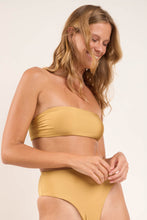 Załaduj obraz do przeglądarki galerii, Image 07: Rio De Sol Figi Bikini Bottom Fluity-Dourado Hotpants
