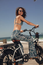 Załaduj obraz do przeglądarki galerii, Image 13: Rio De Sol Spodnie Plażowe Azule Murana Pants
