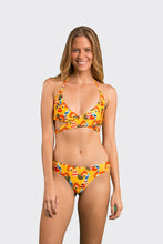 Załaduj obraz do przeglądarki galerii, Model Front: Rio De Sol Zestaw Bikini Set Stories Kate Ciao
