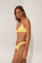 Załaduj obraz do przeglądarki galerii, Image 04: Wednesday In Hawaii By Rio De Sol Top Bikini Top Kiko-Lilikoi Hana
