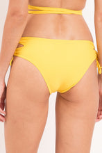Załaduj obraz do przeglądarki galerii, Image 07: Rio De Sol Figi Bikini Bottom Amarelo Madrid
