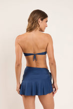 Załaduj obraz do przeglądarki galerii, Model Back: Rio De Sol Spódnica Plażowa Mini Skirt Navy
