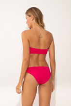 Załaduj obraz do przeglądarki galerii, Model Back: Wednesday In Hawaii By Rio De Sol Zestaw Bikini Set Guava Lani Waikiki

