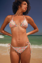 Załaduj obraz do przeglądarki galerii, Image 09: Rio De Sol Zestaw Bikini Set Ditsy-Sky Frufru
