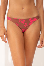 Załaduj obraz do przeglądarki galerii, Gallery: Wednesday In Hawaii By Rio De Sol Figi Bikini Bottom Pua-Coco-Guava Oahu
