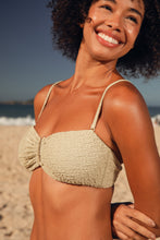 Załaduj obraz do przeglądarki galerii, Image 06: Rio De Sol Top Bikini Top Brisa-Pistache Sara
