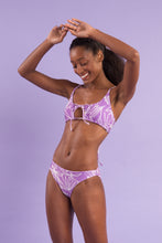 Załaduj obraz do przeglądarki galerii, Image 11: Rio De Sol Zestaw Bikini Set Trail-Purple Tank-Tie Essential-Comfy
