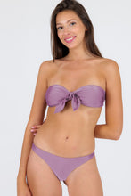 Załaduj obraz do przeglądarki galerii, Gallery: Rio De Sol Zestaw Bikini Set Shimmer-Harmonia Bandeau-Knot Nice-Fio
