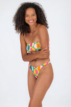 Załaduj obraz do przeglądarki galerii, Model Front: Rio De Sol Figi Bikini Bottom Garden-City Nice-Fio
