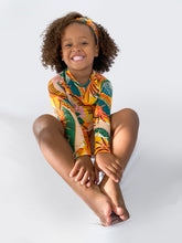 Załaduj obraz do przeglądarki galerii, Model Front: Rio De Sol Rash Guard El-Arco Rash-Guard Kids
