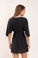 Załaduj obraz do przeglądarki galerii, Model Back: Rio De Sol Mini Dress Black Mini Dress
