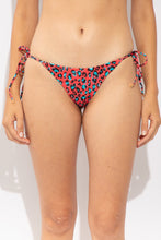 Załaduj obraz do przeglądarki galerii, Gallery: Rio De Sol Figi Bikini Bottom Coral-Feline Ibiza-Comfy
