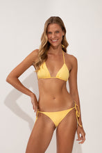 Załaduj obraz do przeglądarki galerii, Image 05: Wednesday In Hawaii By Rio De Sol Figi Bikini Bottom Lilikoi Kaleia-Comfy
