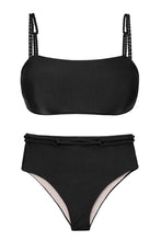 Załaduj obraz do przeglądarki galerii, Product Front: Rio De Sol Zestaw Bikini Set Shimmer-Black Bandeau-Reto Hotpants
