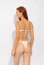 Załaduj obraz do przeglądarki galerii, Model Back: Rio De Sol Top Bikini Top Solar-Off Juliette
