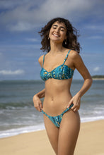 Załaduj obraz do przeglądarki galerii, Image 05: Rio De Sol Zestaw Bikini Set Rain Bandeau-Crispy Cheeky-Crispy
