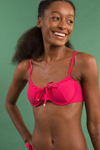 Załaduj obraz do przeglądarki galerii, Image 10: Rio De Sol Top Bikini Top Dots-Virtual-Pink Balconet-Tie
