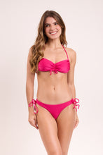 Załaduj obraz do przeglądarki galerii, Model Front: Rio De Sol Figi Bikini Bottom Shimmer-Olinda Angel
