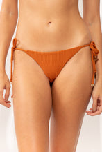 Załaduj obraz do przeglądarki galerii, Gallery: Rio De Sol Figi Bikini Bottom Ferrugo Cheeky-Tie
