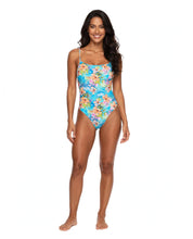 Załaduj obraz do przeglądarki galerii, Model Front: Rio De Sol Kostium Jednoczęściowy Maxi Flower Body
