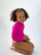 Załaduj obraz do przeglądarki galerii, Model Back: Rio De Sol Rash Guard Amaranto Rash-Guard Kids
