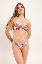 Załaduj obraz do przeglądarki galerii, Image 07: Rio De Sol Zestaw Bikini Set Garden-Flower Bandeau-Joy Essential
