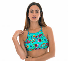 Załaduj obraz do przeglądarki galerii, Model Front: Rio De Sol Top Bikini Soutien Bloom Cropped
