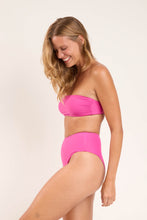Załaduj obraz do przeglądarki galerii, Bottom Fluity-Amor Hotpants
