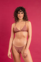 Załaduj obraz do przeglądarki galerii, Image 10: Rio De Sol Zestaw Bikini Set Shimmer-Copper Tri-Fixo California
