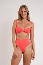 Załaduj obraz do przeglądarki galerii, Model Front: Rio De Sol Zestaw Bikini Set Malibu-Folia Bandeau-Iris Highwaist-Spin-Iris
