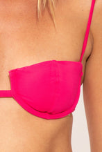 Załaduj obraz do przeglądarki galerii, Image 06: Wednesday In Hawaii By Rio De Sol Top Bikini Top Guava Shell
