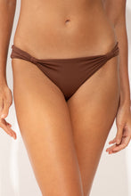 Załaduj obraz do przeglądarki galerii, Gallery: Wednesday In Hawaii By Rio De Sol Figi Bikini Bottom Coco Mel

