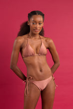 Załaduj obraz do przeglądarki galerii, Image 12: Rio De Sol Figi Bikini Bottom Shimmer-Copper Ibiza-Comfy
