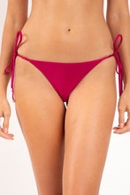 Załaduj obraz do przeglądarki galerii, Gallery: Rio De Sol Figi Bikini Bottom Shimmer-Desejo Cheeky-Tie-Gold

