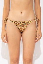 Załaduj obraz do przeglądarki galerii, Gallery: Rio De Sol Figi Bikini Bottom Yellow-Feline Cheeky-Micro
