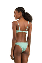 Załaduj obraz do przeglądarki galerii, Model Back: Rio De Sol Top Bikini Top Malibu-Menta Bandeau-Duo
