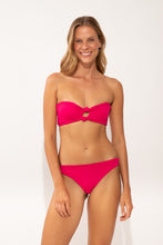 Załaduj obraz do przeglądarki galerii, Model Front: Wednesday In Hawaii By Rio De Sol Zestaw Bikini Set Guava Lani Waikiki
