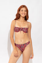 Załaduj obraz do przeglądarki galerii, Image 05: Rio De Sol Top Bikini Top Coral-Feline Balconet-Tie
