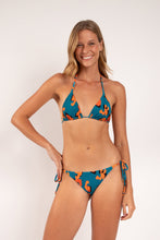 Załaduj obraz do przeglądarki galerii, Model Front: Rio De Sol Figi Bikini Bottom Luma Ibiza-Comfy
