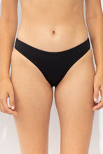 Załaduj obraz do przeglądarki galerii, Gallery: Rio De Sol Figi Bikini Bottom Solar-Black Essential-Comfy

