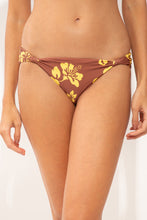 Załaduj obraz do przeglądarki galerii, Gallery: Wednesday In Hawaii By Rio De Sol Figi Bikini Bottom Pua-Coco-Lilikoi Mel
