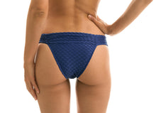 Załaduj obraz do przeglądarki galerii, Image 06: Rio De Sol Figi Bikini Bottom Kiwanda Denim Band Comfort
