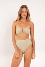Załaduj obraz do przeglądarki galerii, Model Front: Rio De Sol Figi Bikini Bottom Brisa-Pistache Hotpants
