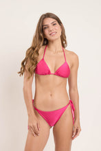 Załaduj obraz do przeglądarki galerii, Model Front: Rio De Sol Figi Bikini Bottom Shimmer-Olinda Ibiza-Comfy
