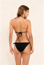 Załaduj obraz do przeglądarki galerii, Model Back: Wednesday In Hawaii By Rio De Sol Figi Bikini Bottom Lava Kaleia-Comfy
