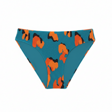 Załaduj obraz do przeglądarki galerii, Product Front: Rio De Sol Figi Bikini Bottom Luma Essential-Comfy
