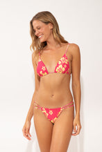 Załaduj obraz do przeglądarki galerii, Image 05: Wednesday In Hawaii By Rio De Sol Zestaw Bikini Set Pua-Guava Ana Isla
