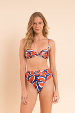 Załaduj obraz do przeglądarki galerii, Image 09: Rio De Sol Zestaw Bikini Set Leaves Bandeau-Joy Hotpants
