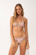 Załaduj obraz do przeglądarki galerii, Model Front: Rio De Sol Zestaw Bikini Set Ditsy-Sky Frufru
